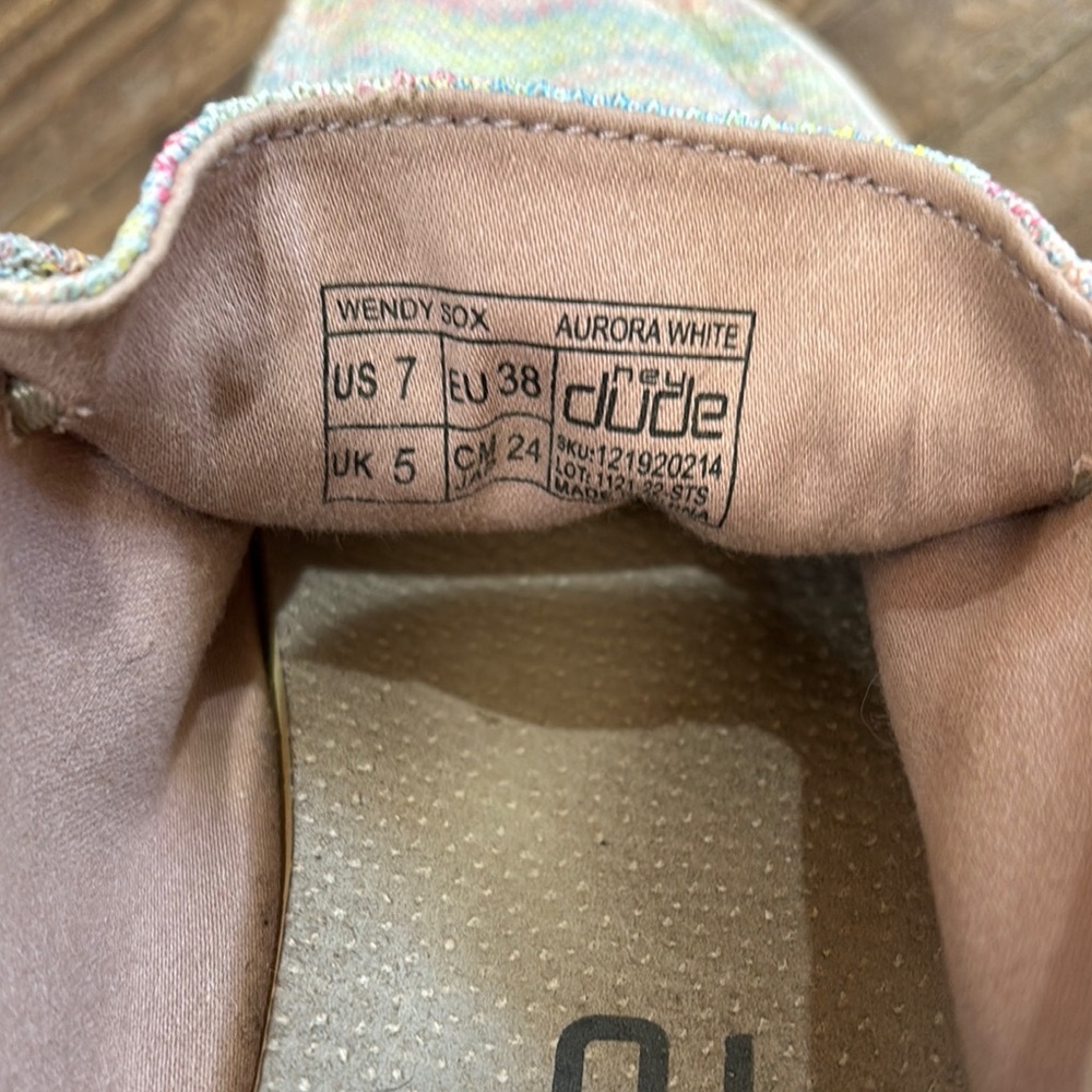 Hey Dude Pink and Blue Loafers Casual Flats - Picture 2 of 3